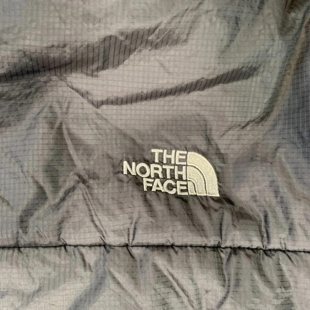 The North Face Puffer Jacket Mens Large Gray Full Zip Hiking Windbreaker